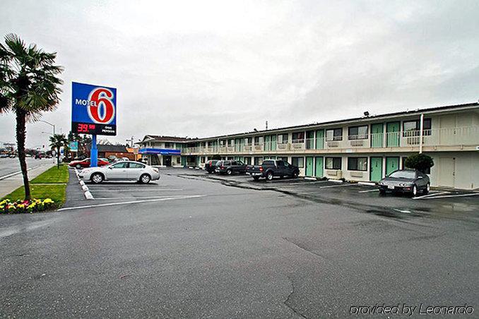 Motel 6-Fresno, Ca - Blackstone North Eksteriør billede